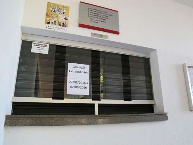 Ex-servidor teria desviado d&oacute;lares apreendidos pela Justi&ccedil;a por 26 vezes 