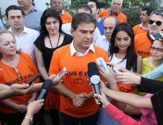 Nelsinho já ressaltou que vai enfatizar parceria com Eduardo Campos, durante campanha (Foto: Marcos Ermínio)