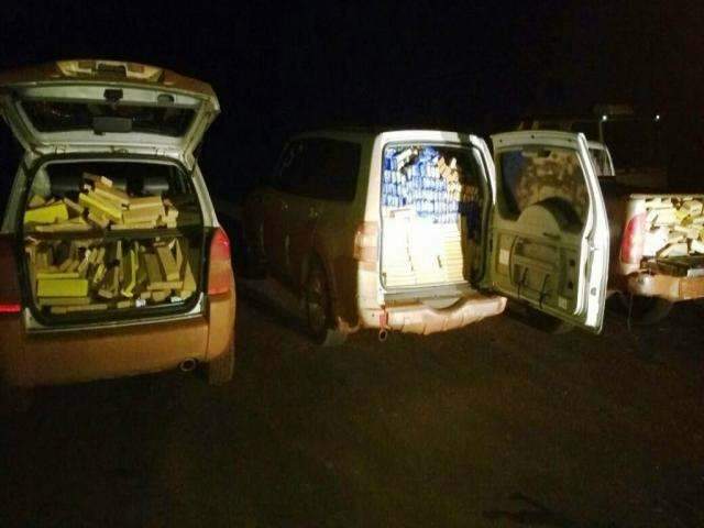 DOF apreende quatro toneladas de maconha em carros de luxo roubados