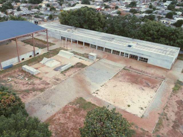 Prefeitura planeja retomar obras de pra&ccedil;as no Noroeste e Parque do Sol