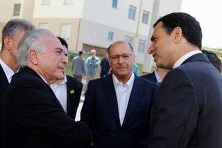 O presidente Michel Temer e o governador de São Paulo, Geraldo Alckmim durante entrega de 420 unidades habitacionais do Programa Minha Casa, Minha Vida, em Mogi das Cruzes. (Beto Barata/PR)