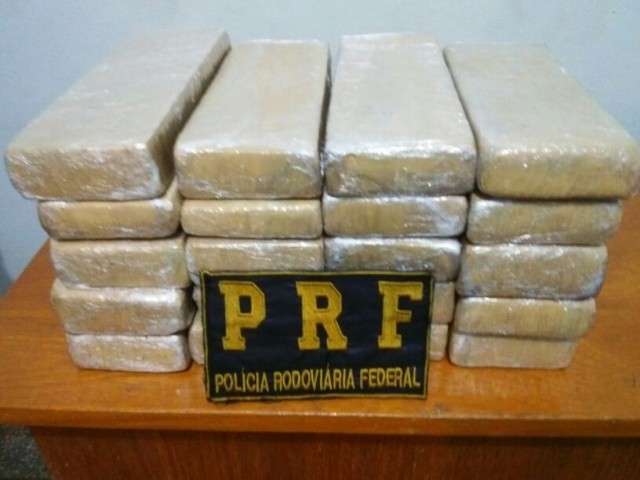 Duas adolescentes s&atilde;o apreendidas com 24,5 kg de maconha em Rio Verde