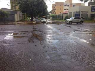 Pancadas de chuvas atingiram diversos pontos da cidade (Foto: Divulgação)