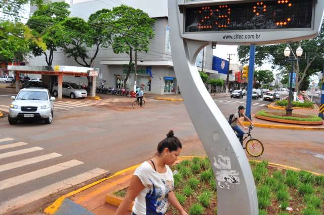 Ap&oacute;s onda de calor que durou 12 dias, Dourados tem frio de 16 graus na madrugada