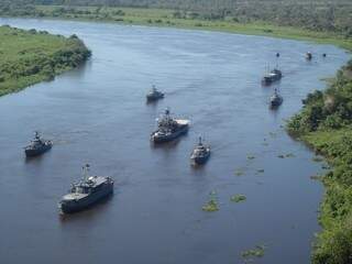 População terá oportunidade de ver embarcação do Serviço de Sinalização Náutica do Oeste e lanchas da Capitania Fluvial do Pantanal (Foto: Divulgação)