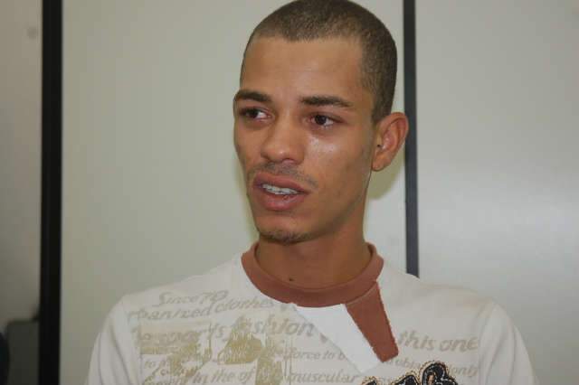  Rapaz de 21 anos que matou tio a facada vai a j&uacute;ri popular