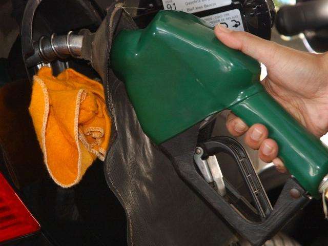 Combust&iacute;veis t&ecirc;m alta de at&eacute; 1,5% nos pre&ccedil;os em postos da Capital