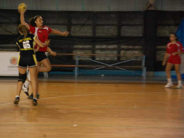  Estado vence no handebol feminino nas Olimp&iacute;adas Escolares em Curitiba