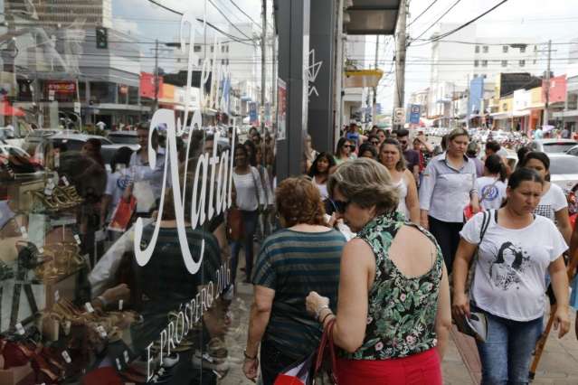 Bancos funcionam normal at&eacute; hoje e supermercados n&atilde;o abrem dia 25