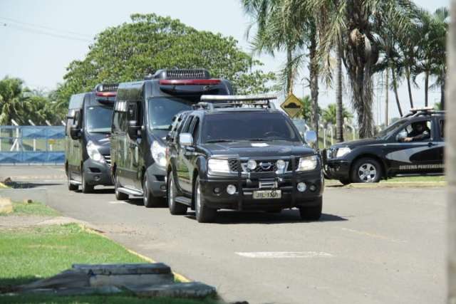Agressor do Bolsonaro desembarca na Capital e segue para o Imol