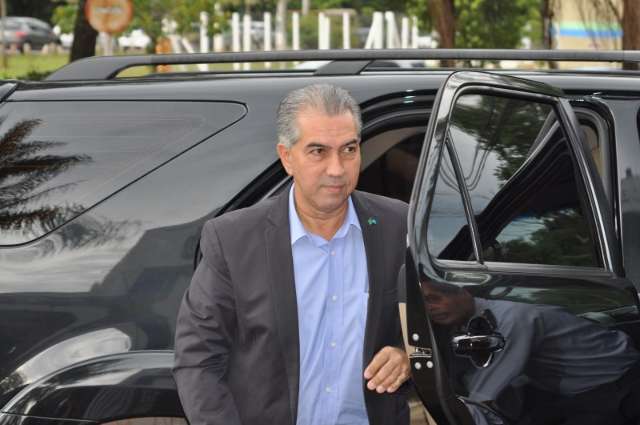 Governador vai &agrave; Bras&iacute;lia discutir reforma pol&iacute;tica