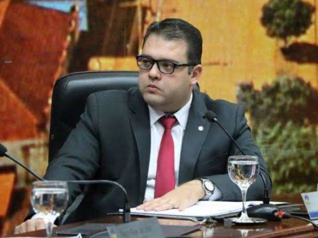 C&acirc;mara diz que secret&aacute;rios entregaram documento sobre sal&aacute;rio da prefeita