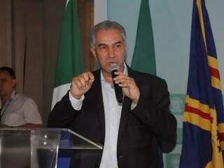 Governador Reinaldo Azambuja (PSDB) vai participar da posse da Famasul (Foto: Paulo Francis)