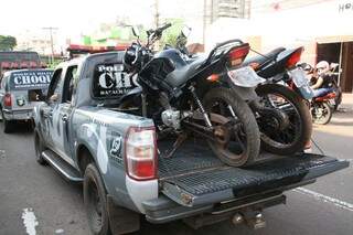 Em depoimento acusado confessa que uma das motos estava atrás do Aeroporto Santa Maria. (Foto: Marcos Erminio)