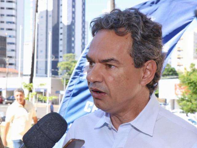 Cons&oacute;rcio vai pedir reajuste de contrato dos &ocirc;nibus, avisa prefeito