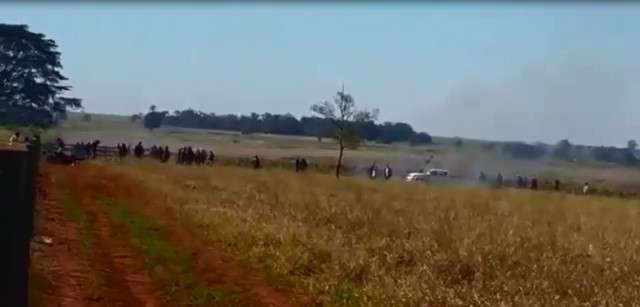 V&iacute;deo mostra momento de conflito entre ind&iacute;genas e fazendeiros