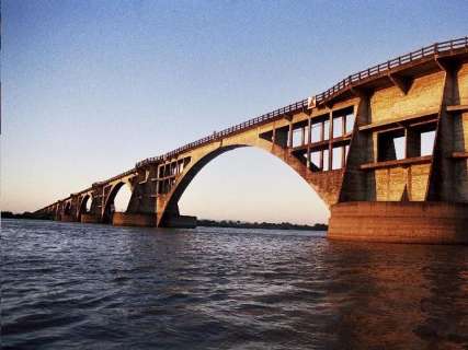 Com estrutura comprometida, ponte sobre o Rio Paraguai pode ser interditada