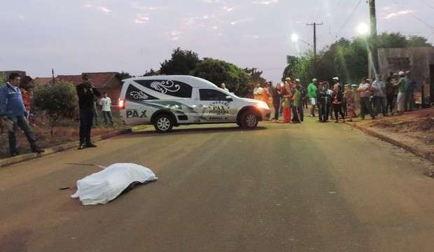 Homem morre com tiro na boca disparado por cunhado 