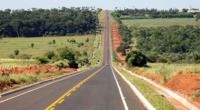 Projeto prev&ecirc; instala&ccedil;&atilde;o de radares em rodovias perto de escolas
