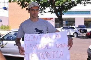Márcio criticou as eleições, alegando fraudes pelo PT (Foto: Alcides Neto)