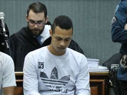 Réu é condenado a 17 anos de prisão por decapitação no "tribunal do crime" 