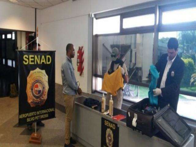 Brasileiro &eacute; preso tentando embarcar com droga em aeroporto no Paraguai