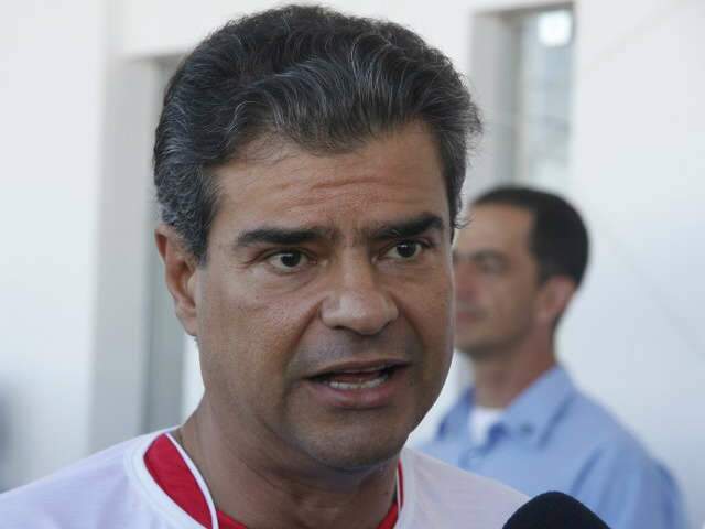  Descontente, Trad exige demiss&atilde;o em massa do primeiro escal&atilde;o  