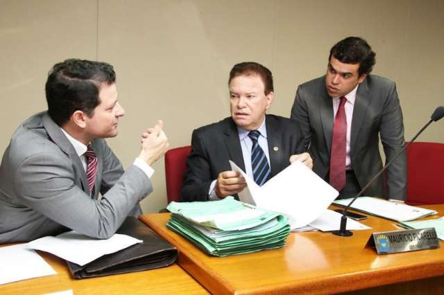 Deputados avaliam mudan&ccedil;as em c&oacute;digo de &eacute;tica para facilitar investiga&ccedil;&otilde;es