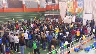 Peregrinos campo-grandenses participam de catequese com Dom Eduardo