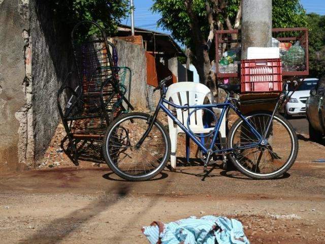  Dois morreram e tr&ecirc;s ficaram feridos em atentado no Bairro Guanandi 