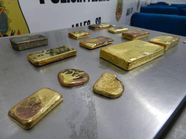 Homem &eacute; preso com 17 quilos de ouro na divisa de MS com SP