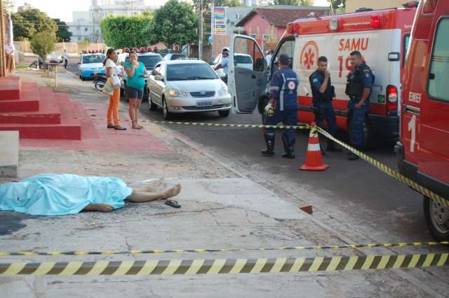 Um ano depois do crime, ex-policial que matou comerciante continua solto