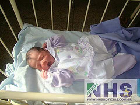  Passageira d&aacute; &agrave; luz dentro de &ocirc;nibus em Novo Horizonte do Sul 