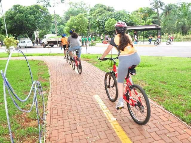 Vereador prop&otilde;e ducha e "biciclet&aacute;rio" em &aacute;reas p&uacute;blicas