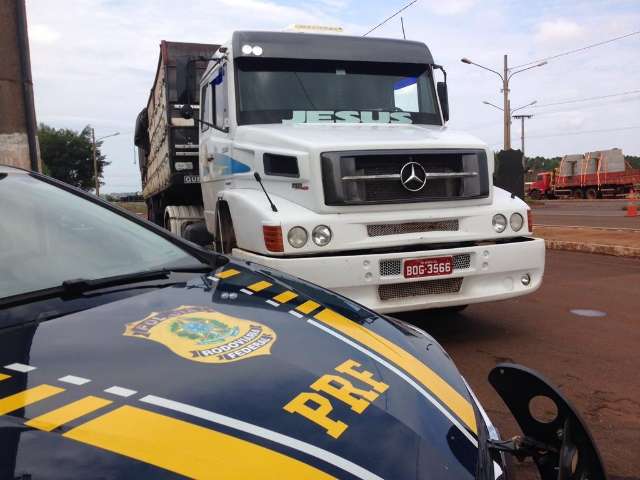 Patr&atilde;o, motorista e batedores s&atilde;o presos levando maconha para a Para&iacute;ba