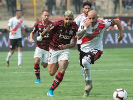 Com 2 gols de Gabigol, Flamengo vira sobre o River e &eacute; campe&atilde;o da Libertadores