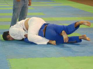 Lutadores de Jiu Jitsu disputam classificação na seletiva para Mundial. (Foto: Simão Nogueira)