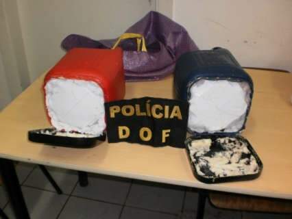  DOF flagra 5 quilos de cocaína camuflados em garrafas térmicas