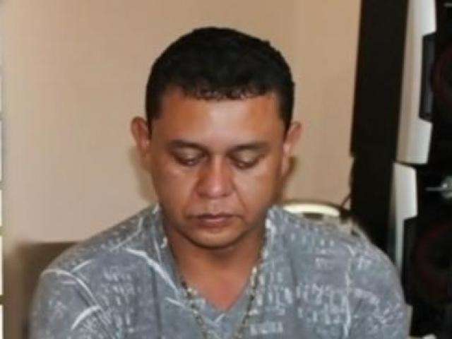 Marido mata mulher a golpes de faca e se entrega &agrave; pol&iacute;cia 