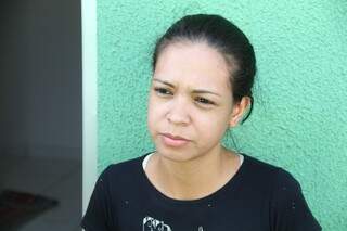 Claudia Eguez da Silva, de 21 anos, diz que foi uma noite de horror. (Foto: Marcos Ermínio)