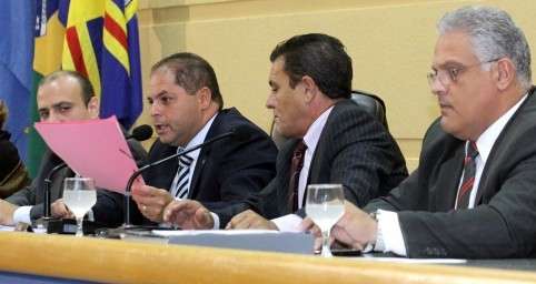 Vereadores consideram decisiva reuni&atilde;o com Bernal nesta semana
