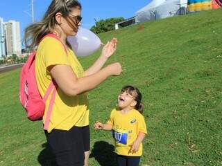 Ex-atletas Fabi Alvim e Marilson correm no Parque das Na&ccedil;&otilde;es