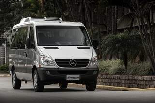 Mercedes-Benz lança van Sprinter de 10 lugares