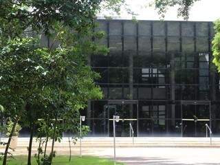 Sede do TCE em Campo Grande (Foto: Marcos Ermínio)