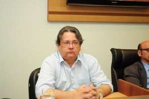 Ex-secret&aacute;rio de sa&uacute;de de Campo Grande volta ao cargo de m&eacute;dico no Estado