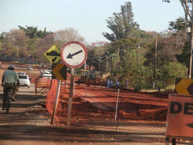 Obra da Euler de Azevedo deve terminar em novembro, diz secret&aacute;rio