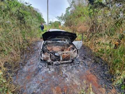 Carro de homem desaparecido na fronteira &eacute; encontrado queimado