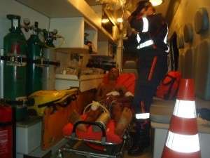 Durante emboscada, jovem de 18 anos leva tiros nas costas 