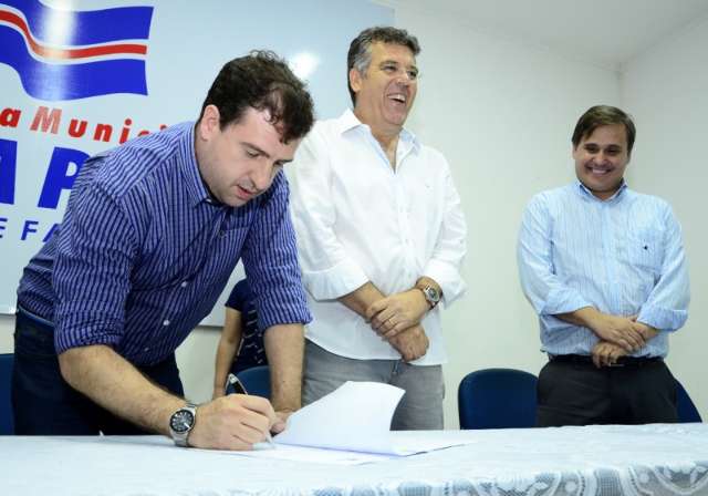 Ludimar troca pela segunda vez em seis meses secret&aacute;rios de Sa&uacute;de e Finan&ccedil;as