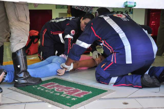  Adolescente baleada durante assalto na Capital deixa hospital em SP